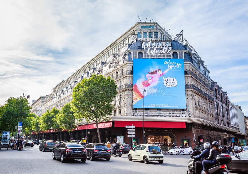 Facade of Galeries Lafayette Haussmann. Paris Editorial Stock Photo ...