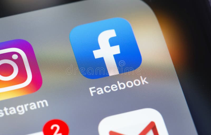 Facebook app on the screen editorial stock image. Image of user 209382634
