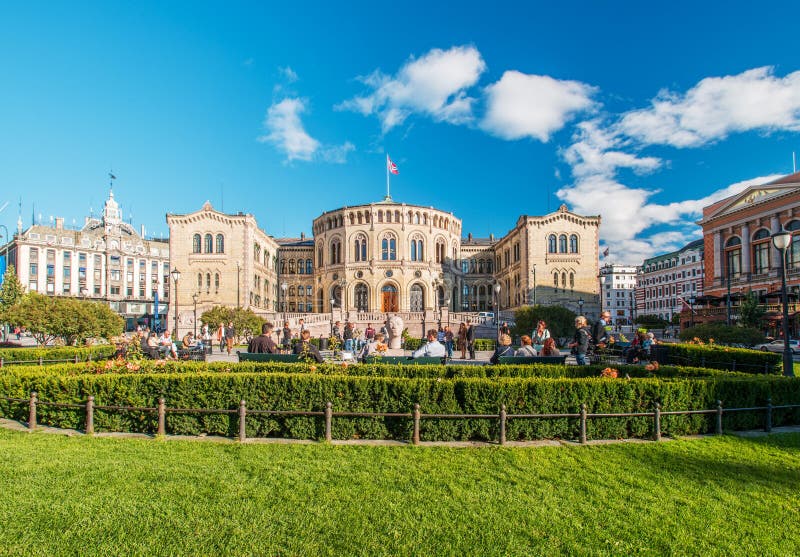 Fachada noruega Oslo del parlamento de Stortinget imagen de archivo Fachada noruega Oslo del parlamento de Stortinget imagen de archivo