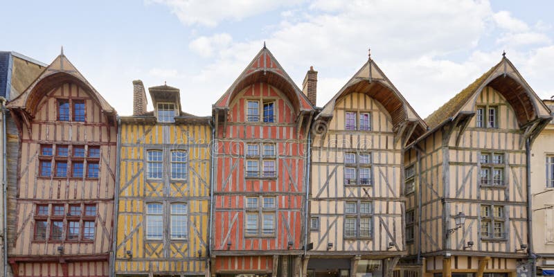 Fachadas medievales en Troyes, Francia imágenes de archivo libres de regalías Fachadas medievales en Troyes, Francia imágenes de archivo libres de regalías