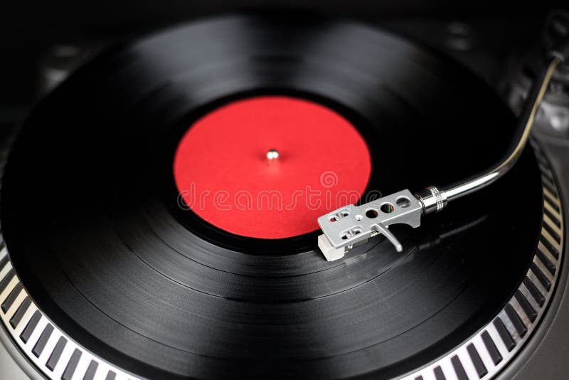Fachowy turntable zakończenie Analogowej sceny audio wyposażenie dla koncerta w klubie nocnym Sztuki mieszanki muzyki ślada na wi obrazy royalty free Fachowy turntable zakończenie Analogowej sceny audio wyposażenie dla koncerta w klubie nocnym Sztuki mieszanki muzyki ślada na wi obrazy royalty free