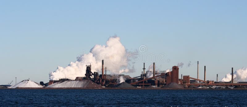 Factory with Smoke Cloud royalty free stock images Factory with Smoke Cloud royalty free stock images