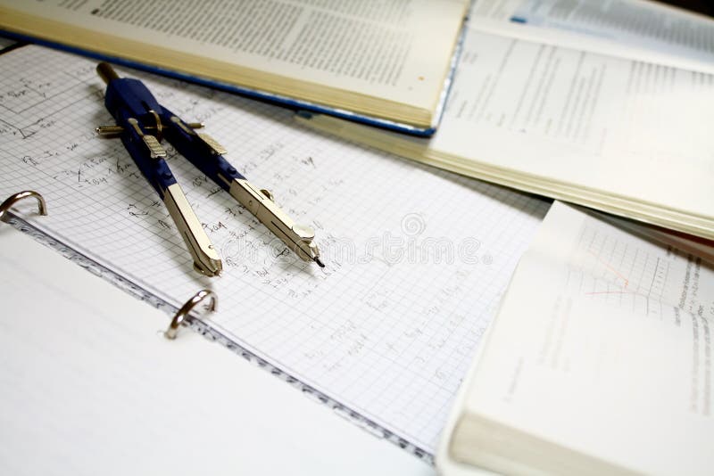 Faculdade dos trabalhos de casa fotografia de stock Faculdade dos trabalhos de casa fotografia de stock