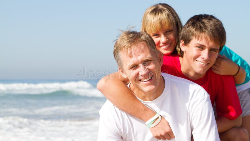 fadern lurar moget teen royaltyfri bild fadern lurar moget teen royaltyfri bild