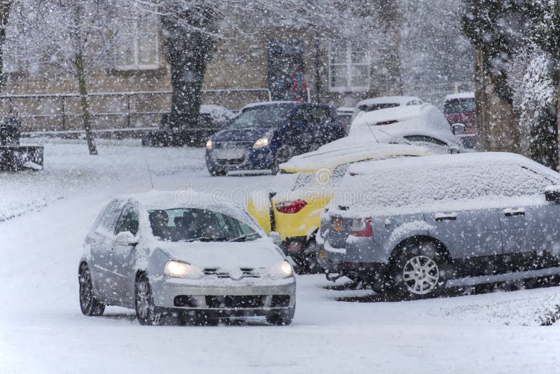 Fahren in starke Schneefälle stockfoto Fahren in starke Schneefälle stockfoto