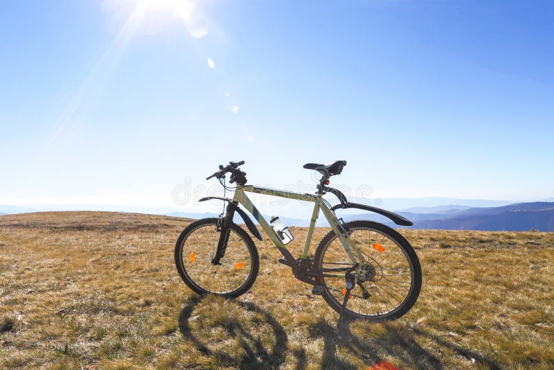 Fahrrad In Den Bergen, Mountainbike, Gutes Fahrrad Auf Dem