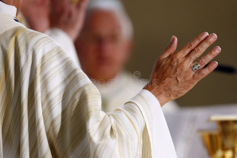 Pope Francis: Communion wafers must not be gluten-free