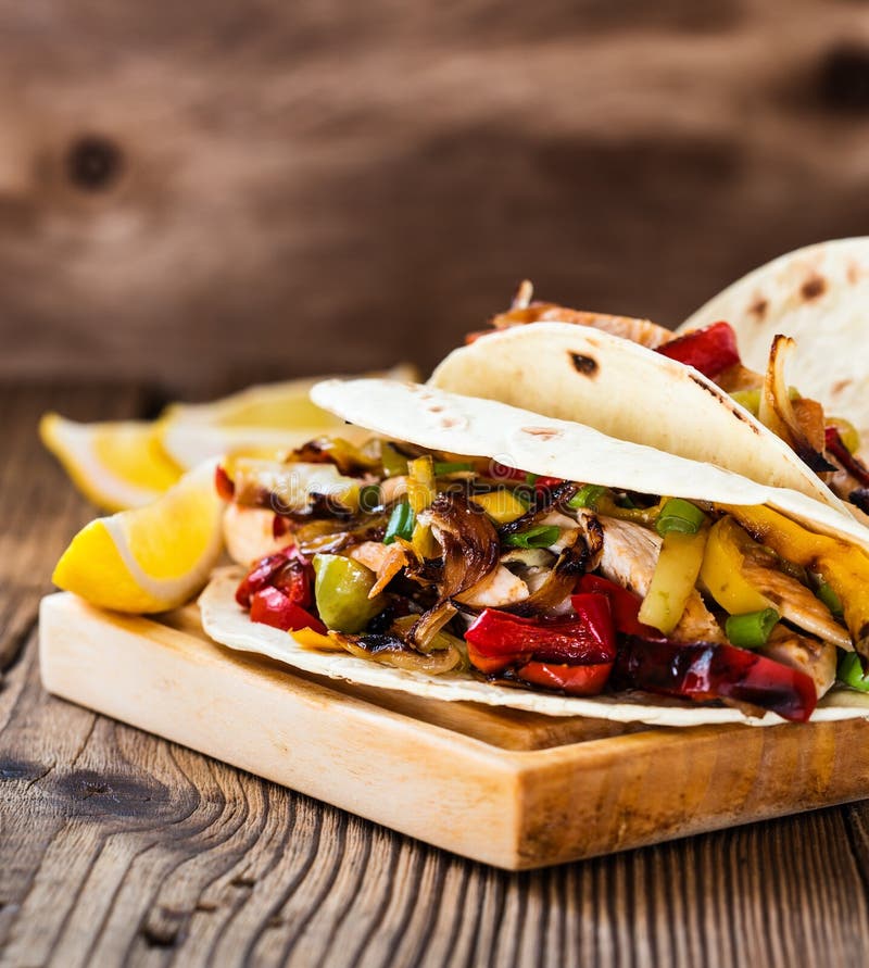 Fajitas da galinha foto de stock royalty free Fajitas da galinha foto de stock royalty free