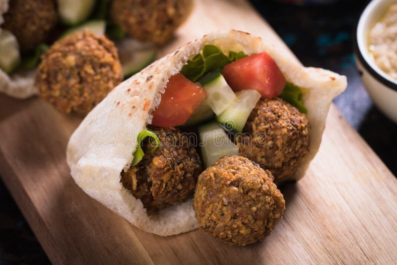 Falafel, palle fritte del cece fotografia stock libera da diritti Falafel, palle fritte del cece fotografia stock libera da diritti