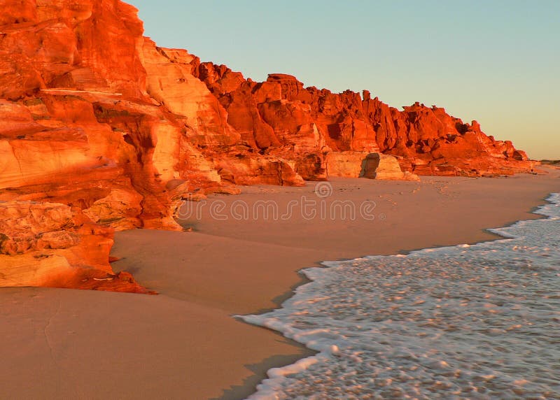 Falaises Sunlit photos libres de droits Falaises Sunlit photos libres de droits