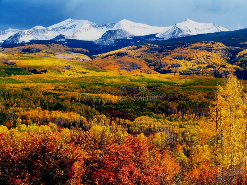 Fall-Berge lizenzfreies stockbild Fall-Berge lizenzfreies stockbild