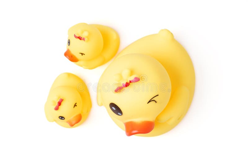 Família De Patos De Borracha Amarelo De Visão Superior Isolados Em Fundo Branco Imagem de Stock - Imagem de quarteto, fofofo: 214466369 Família De Patos De Borracha Amarelo De Visão Superior Isolados Em Fundo Branco Imagem de Stock - Imagem de quarteto, fofofo: 214466369