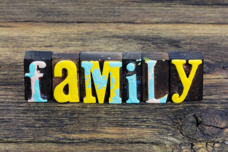 Famiglia felice stile di vita insieme amore romanticismo benvenuto casa immagine stock libera da diritti Famiglia felice stile di vita insieme amore romanticismo benvenuto casa immagine stock libera da diritti
