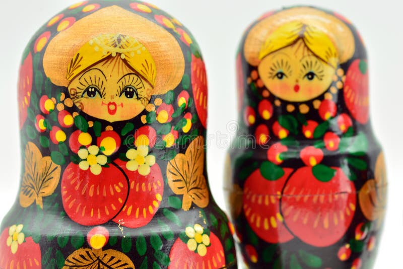 Familia de muñecas rusas tradicionales