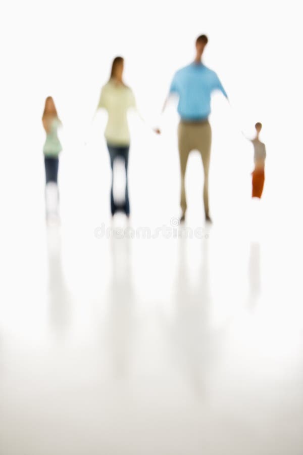 Familienholdinghände. lizenzfreie stockfotos Familienholdinghände. lizenzfreie stockfotos