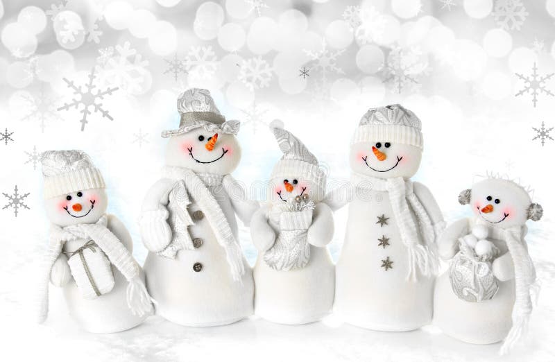 Famille de bonhomme de neige de Noël photo libre de droits Famille de bonhomme de neige de Noël photo libre de droits