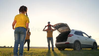 Amuser les enfants en voiture