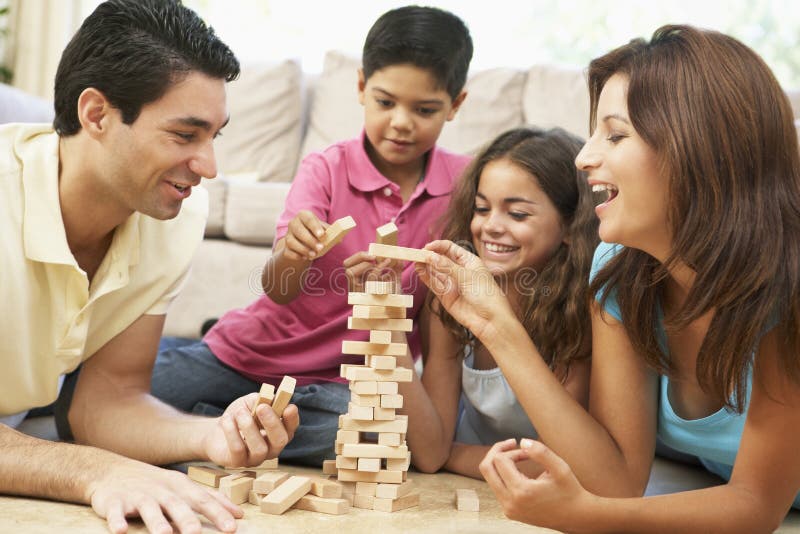 Hispanische Familie Zu Spielen Und Zusammen Zu Hause.
