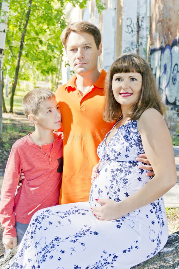 father pregnant baby to wife son