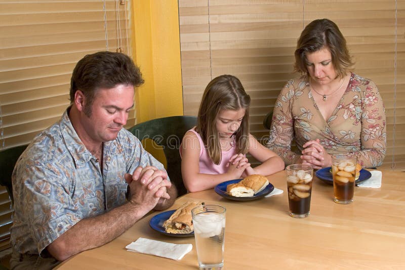  , madre proverbios gracia través de almuerzo comida.