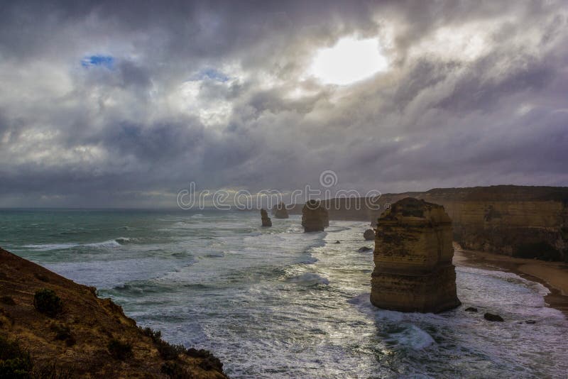 4 famosos dos 12 Apostel, Victoria, doze ap?stolos, grande estrada do oceano, Victoria fotografia de stock royalty free 4 famosos dos 12 Apostel, Victoria, doze ap?stolos, grande estrada do oceano, Victoria fotografia de stock royalty free