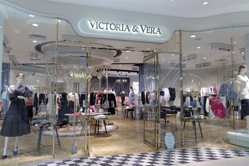 victoria travel clothing store