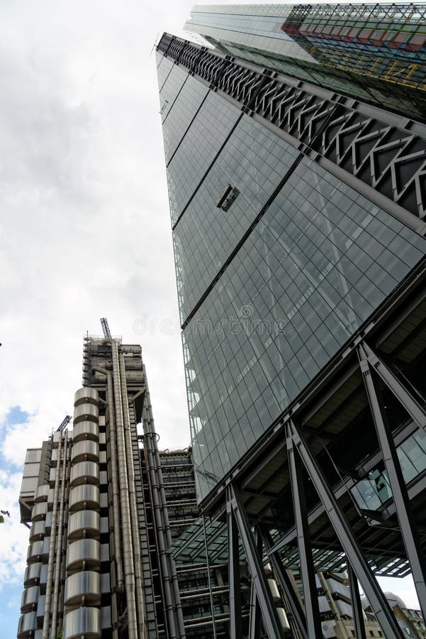 The famous office buildings - The Cheesegrater Leadenhall Building