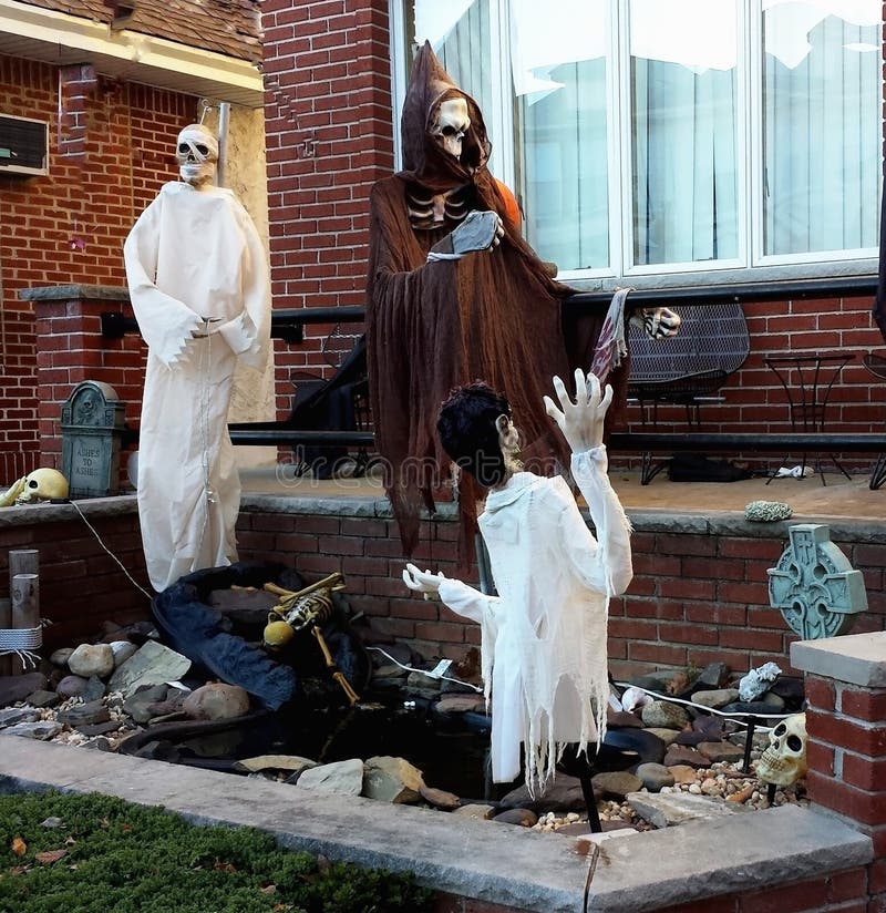 2 Scheletri Decorativi Halloween - 40 Cm Realistici, Con Ossa Mobili, Per Interni Ed Esterni - Foto 3