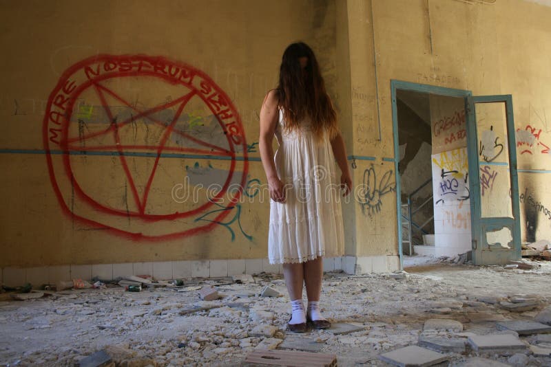 FANTASMI E SIMBOLOGIA SCURA immagine stock libera da diritti FANTASMI E SIMBOLOGIA SCURA immagine stock libera da diritti