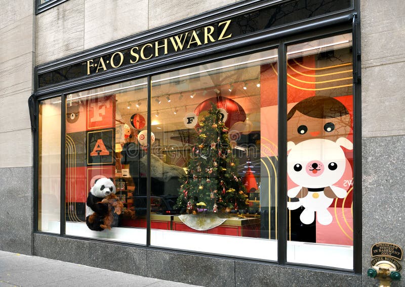 FAO Schwarz Toy Store in New York, Last minute Christmas shopping at FAO  Schwarz #NewYork, By New York - NewYork.co.uk