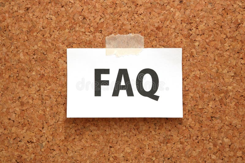 FAQ na kawałku papieru na brown korek desce obrazy stock FAQ na kawałku papieru na brown korek desce obrazy stock