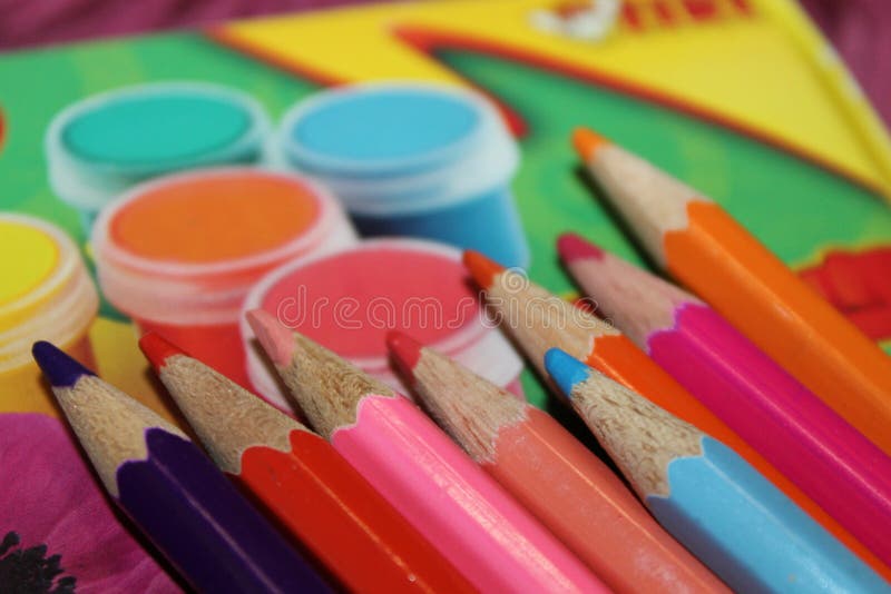 Farben, Farben, Bleistifte, Makro, Details stockbilder Farben, Farben, Bleistifte, Makro, Details stockbilder