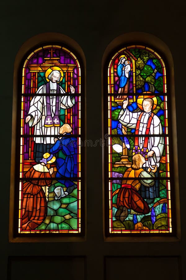 Farbiges Glas, befleckte Fensterkirche gotisch lizenzfreie stockfotografie Farbiges Glas, befleckte Fensterkirche gotisch lizenzfreie stockfotografie