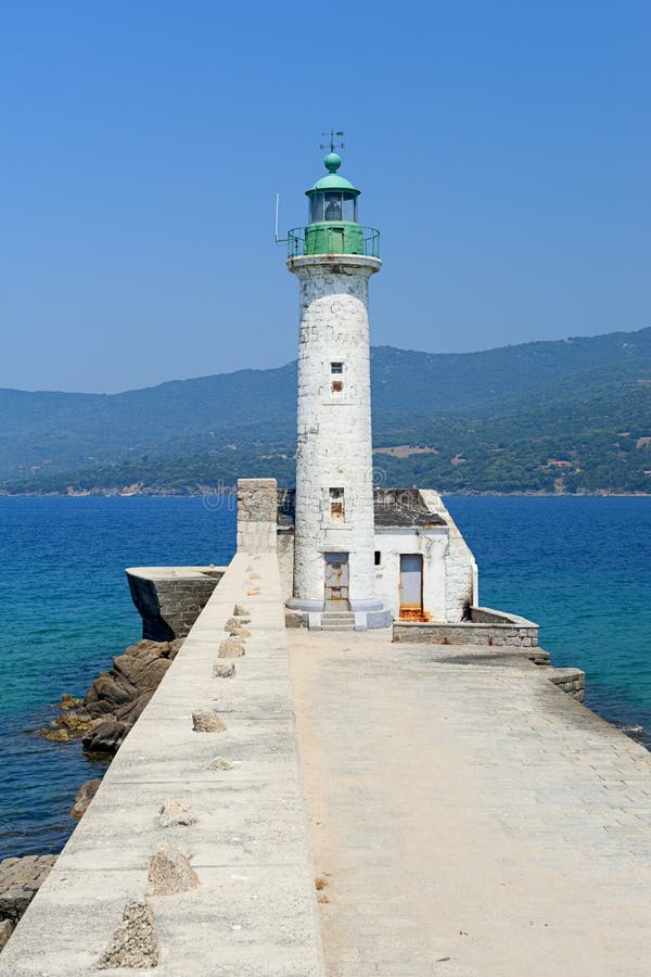 Faro di Propriano, Corsica fotografie stock libere da diritti Faro di Propriano, Corsica fotografie stock libere da diritti
