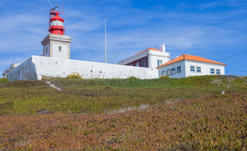 Faro di roca di Cabo da fotografia stock Faro di roca di Cabo da fotografia stock