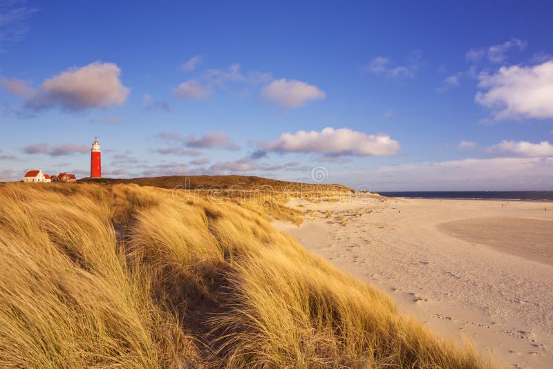 Farol na ilha de Texel nos Países Baixos foto de stock Farol na ilha de Texel nos Países Baixos foto de stock