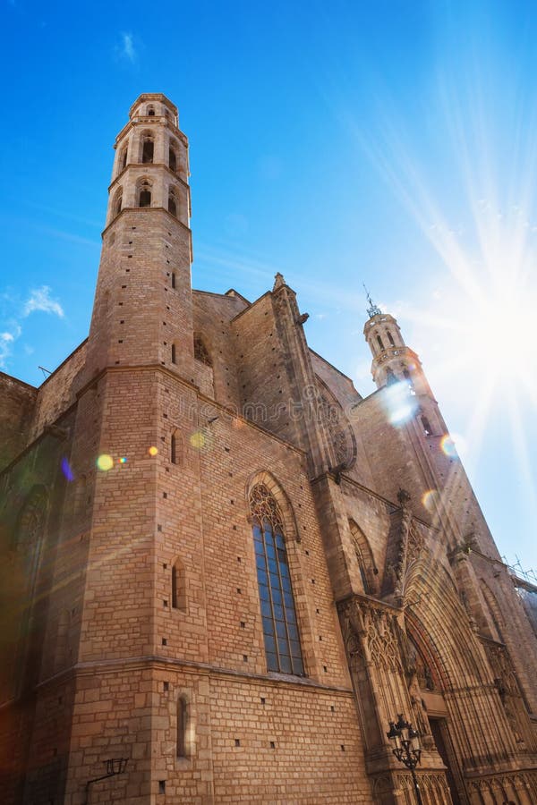 Fasada bazyliki Santa Maria Del Mącący gotyka Kataloński styl w Barcelona, Catalonia, Hiszpania obrazy stock Fasada bazyliki Santa Maria Del Mącący gotyka Kataloński styl w Barcelona, Catalonia, Hiszpania obrazy stock