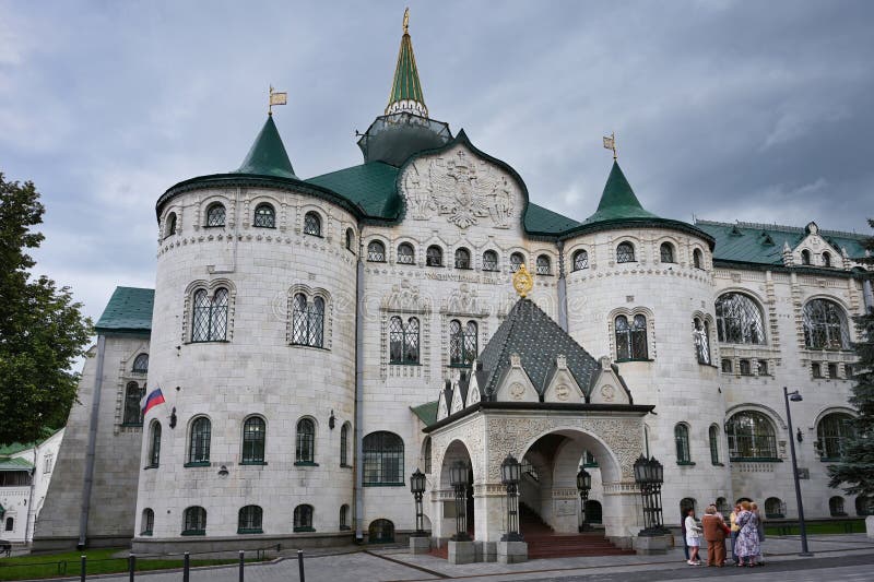 Fasada Historyczna Banku Państwowego w Niżnym Nowogrodzie zdjęcie royalty free