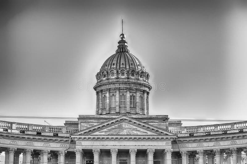 Fasada i kolumnada Kazan katedra w St Petersburg, Russi zdjęcie stock Fasada i kolumnada Kazan katedra w St Petersburg, Russi zdjęcie stock