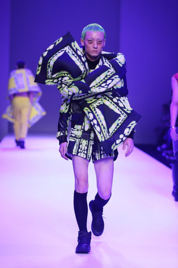 Fashion Show of New Collection in Bangkok International Fashion Week ...