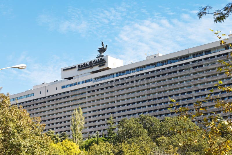 Fassade Des JaltaHotelKomplexes in Krim Redaktionelles Foto Bild