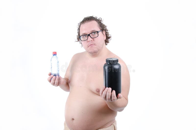 Fitness Man In Gym Drinking Water After Workout. Fitness And Bodybuilding  Healthy Background. Caucasian Men Doing Exercises In Gym Naked Torso. Water  Bottle And Supplements Nutrition Concept Stock Photo, Picture and Royalty