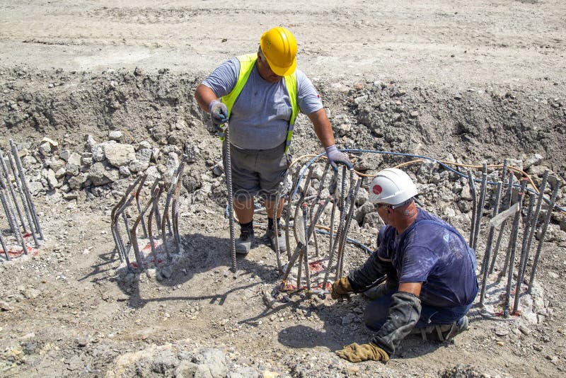 Fat Worker at Construction Site Editorial Image - Image of person, safety: 218143380