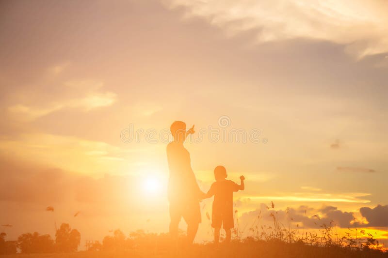 Father took the baby learn to walk royalty free stock image Father took the baby learn to walk royalty free stock image