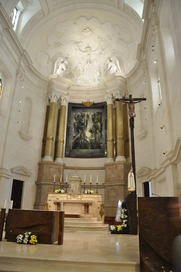 Fatima, 23th July: Church Interior Details from the Sanctuary of Our ...