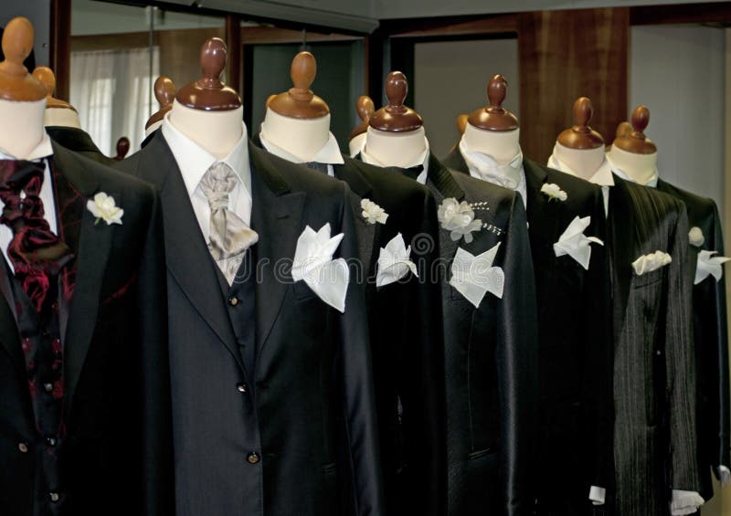 Fatto in Italia: vestiti adattati per gli uomini fotografia stock Fatto in Italia: vestiti adattati per gli uomini fotografia stock