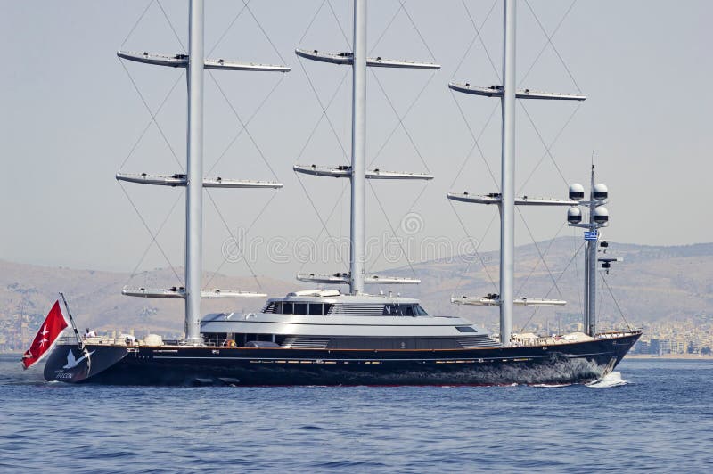 faucon maltais yacht