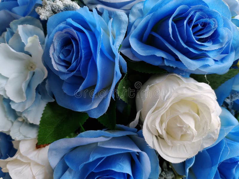 Fleurs artificielles colorées 1 photographie stock libre de droits