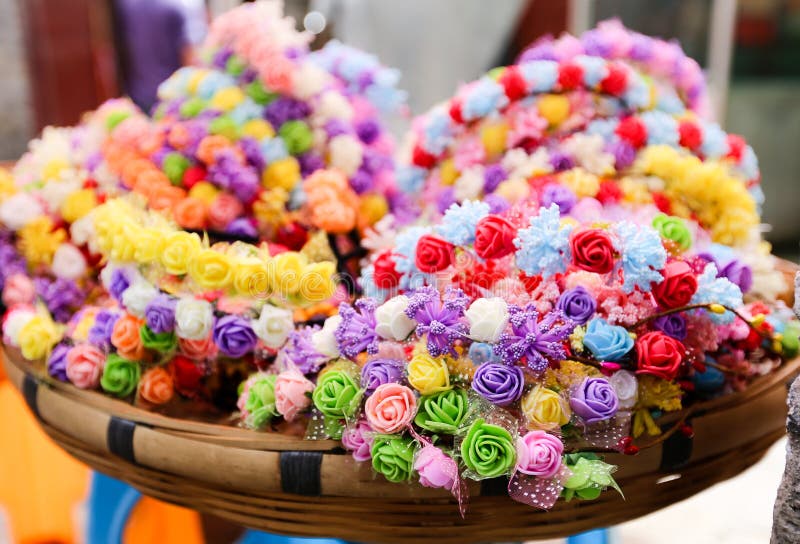 Fausses fleurs colorées photographie stock