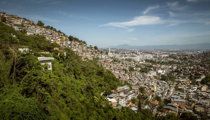 Favela Morro DOS Prazeres in Rio de Janeiro lizenzfreies stockbild Favela Morro DOS Prazeres in Rio de Janeiro lizenzfreies stockbild